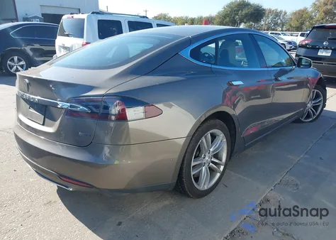 2015 Tesla Model S 70D/85D/P85D из США, поврежденный, VIN 5YJSA1H2XFF086154